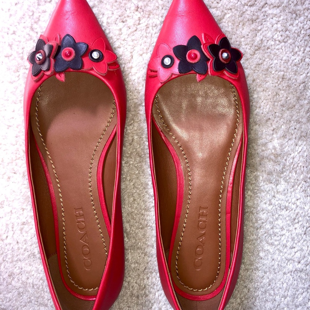 Coach flats